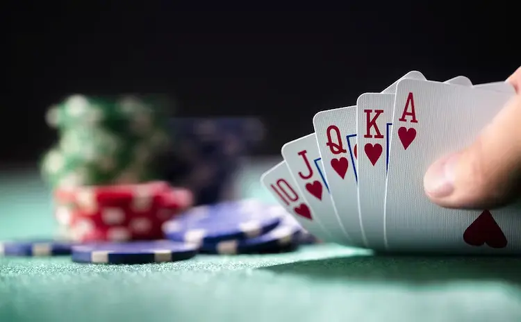 The Difference Between Video Poker and Live Dealer Poker